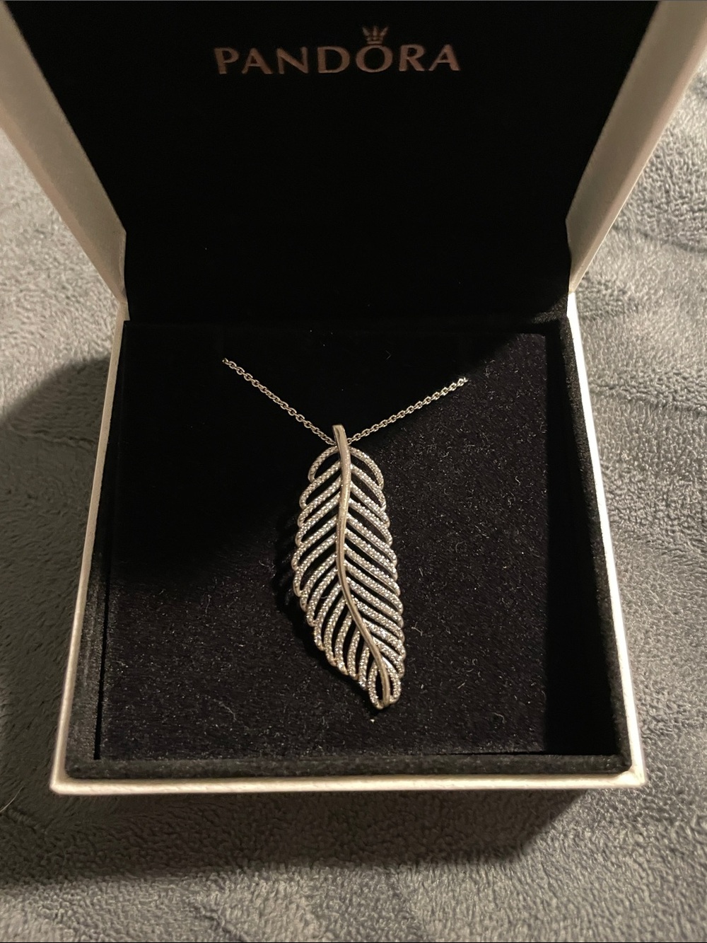 Pandora Silver Feather Pendant Necklace - Silver